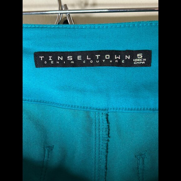 TINSELTOWN High Waisted Turquoise Stretchy Booty Shorts Multi Button Sz 5 - Picture 5 of 5